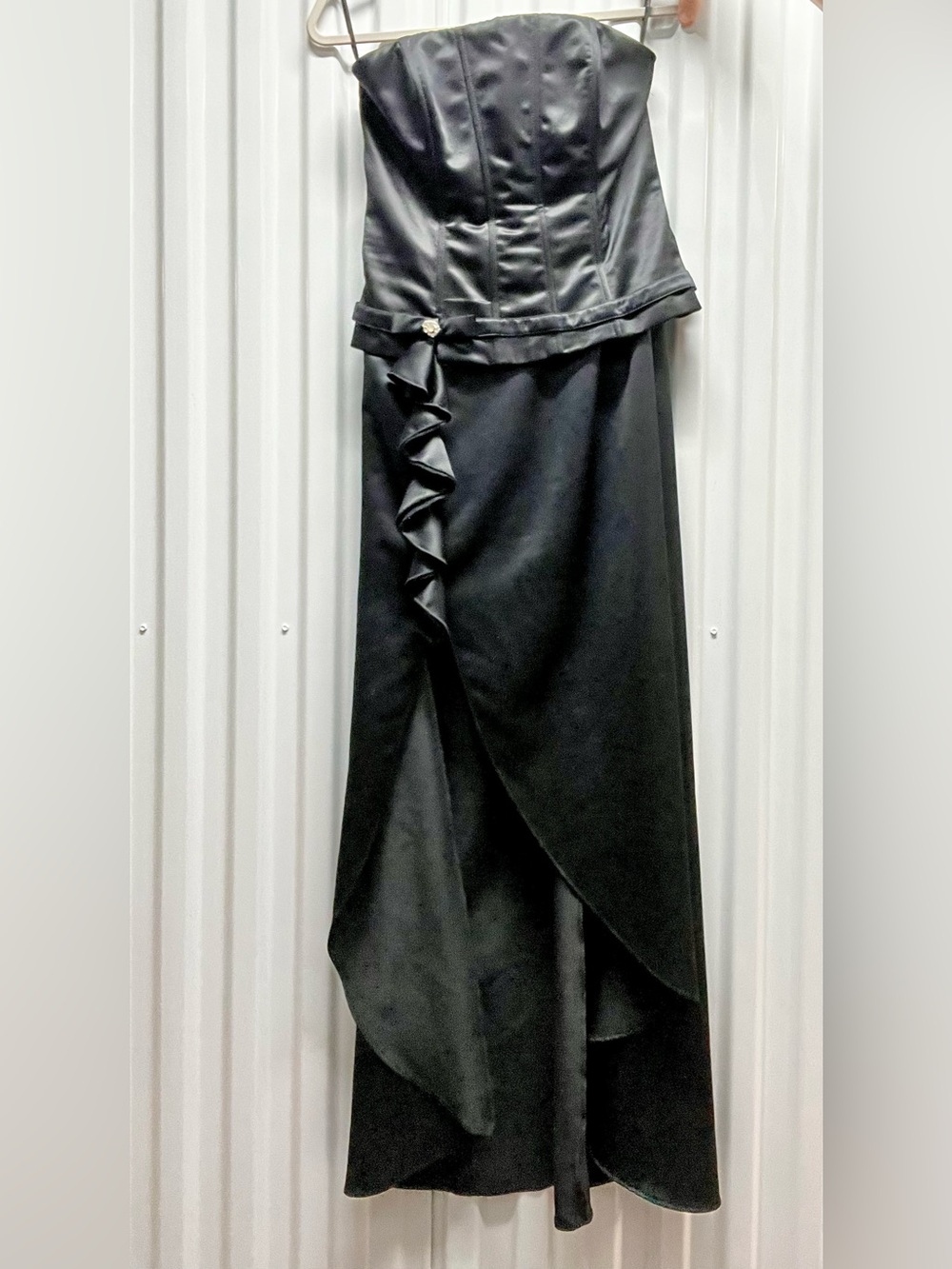 Scott McClintock Black Satin Strapless Formal Corset Dress with Ruffle Accent